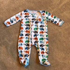 Magnificent Baby footsie pj’s with elephants